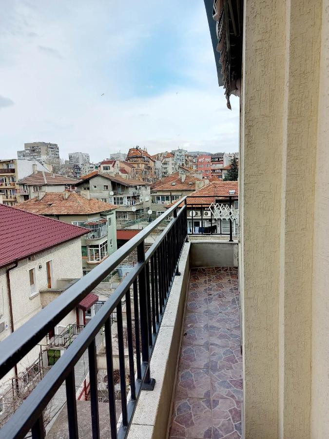 Апартамент 9 Varna Buitenkant foto